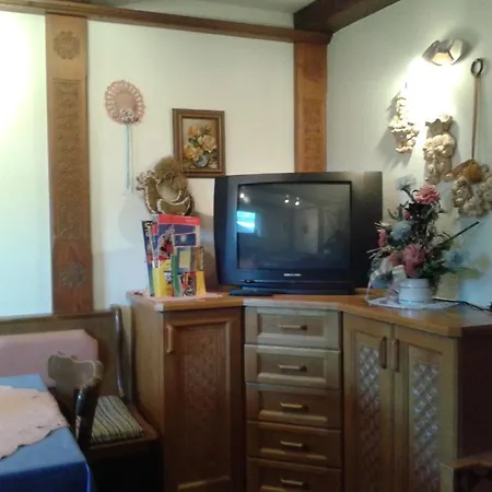 Haus Mayr Couette-café 3*